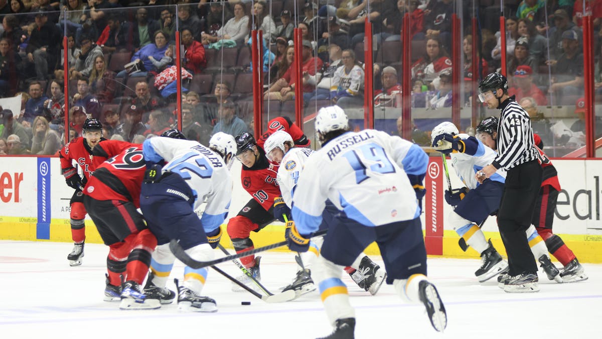 Hawkins forces overtime in loss at Cincinnati