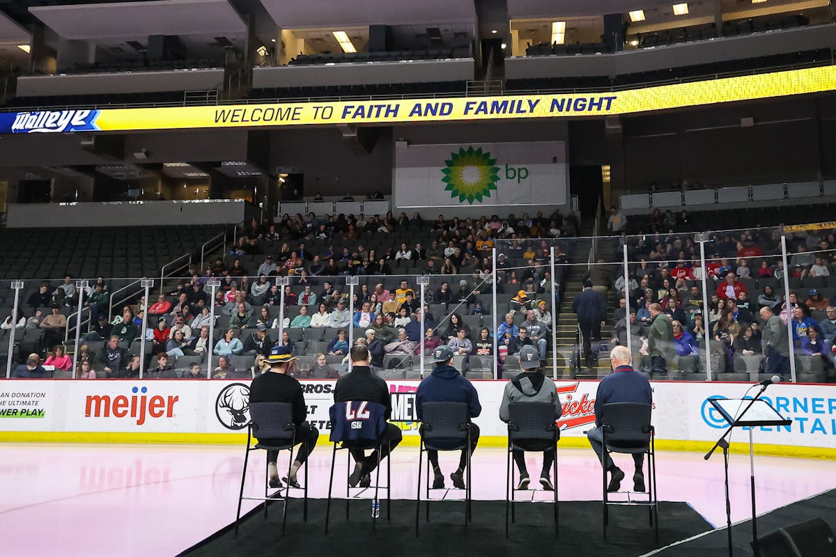 g-r-a-u_03052023_-wheeling_-nailers_at_-toledo_-walleye_08-6501f9d114f67.jpg
