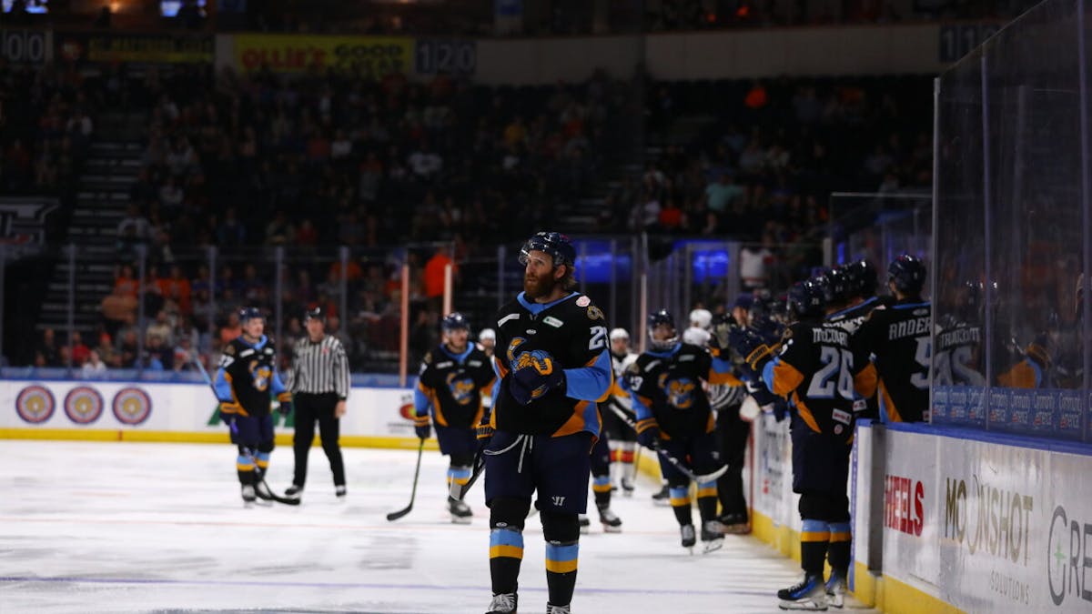 Walleye suffocate Mavericks in game five victory