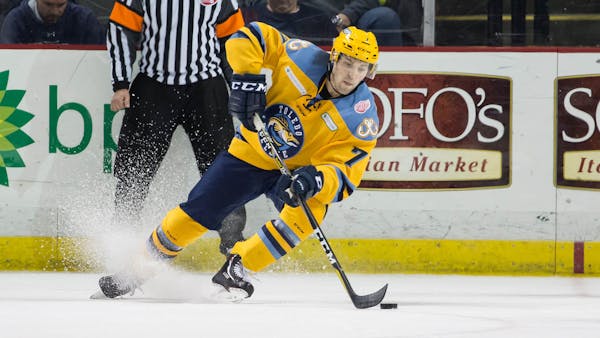 Walleye feast on Wings in preseason opener
