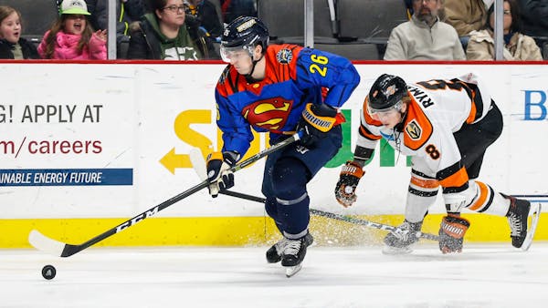 Kestner scores twice, but Walleye handed rare defeat against Komets