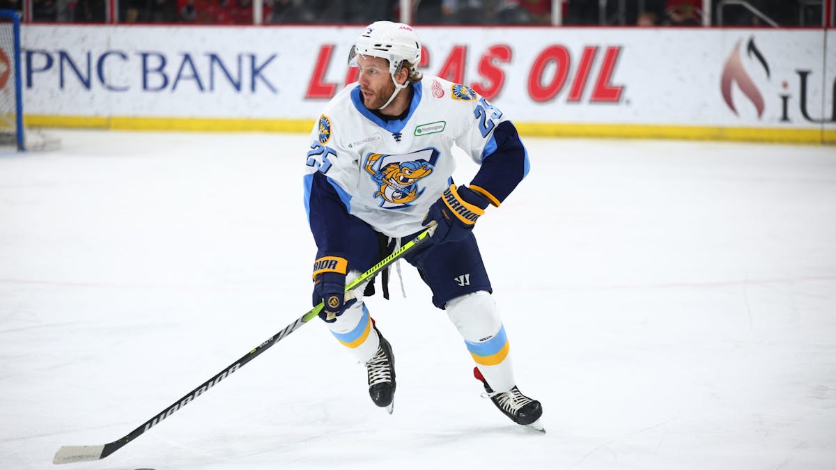 Walleye burn Fuel, clinch Central Division