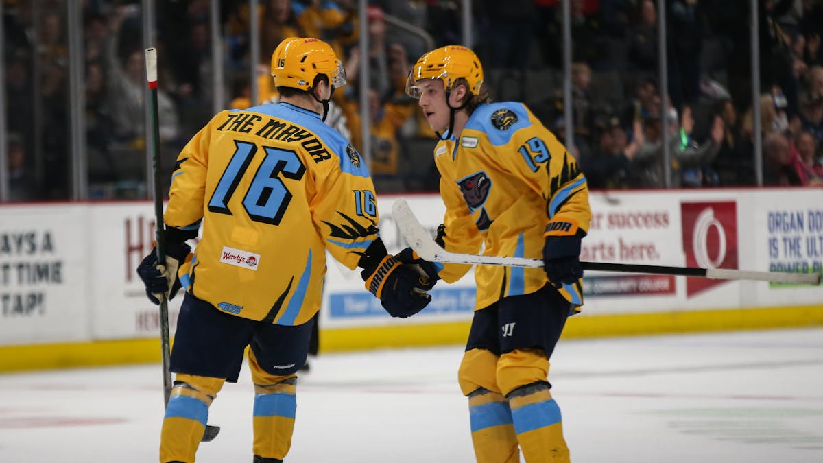 The Mayor and his panel shore Mariners in 5-3 win