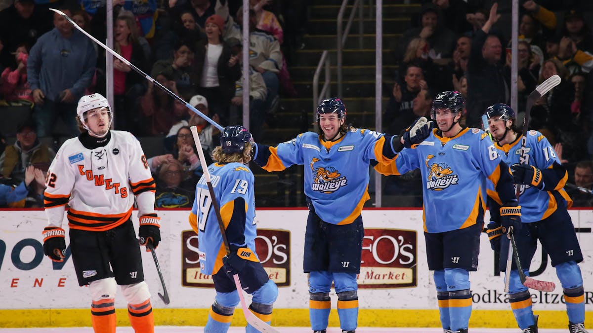 Three Fish score a pair as Walleye double Komets