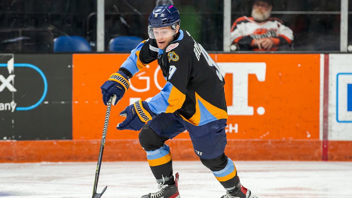 Sawchuk, Fish score six goals for 20th win